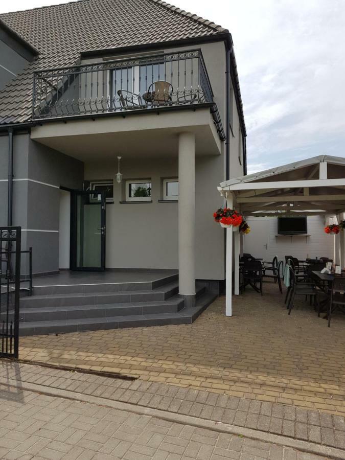 Elexia Apartment Sianozety Exterior photo
